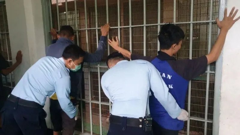 Video Pesta Narkoba di Rutan Depok Viral, Dua Petugas Diperiksa